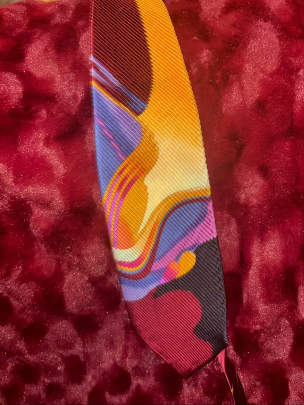 Men's Maroon Multi-Color Abstract Pattern Tie - Brand Not Visible